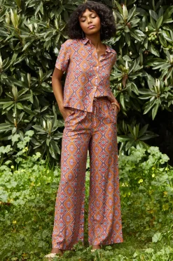 Aspen Print Elastic Waist Pants*SKIES ARE BLUE Online