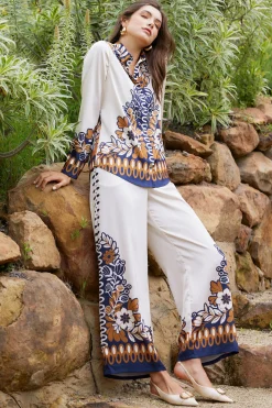 Blythe Floral Print Relaxed Pants*SKIES ARE BLUE Hot