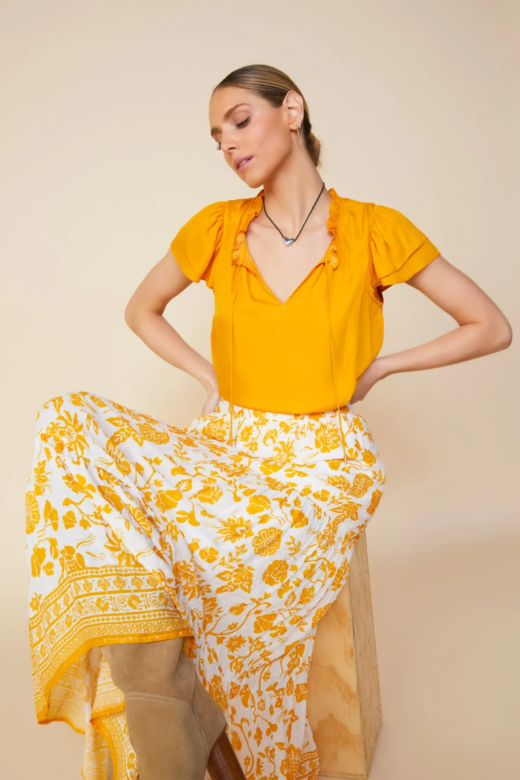 Border Print Maxi Skirt*SKIES ARE BLUE Outlet