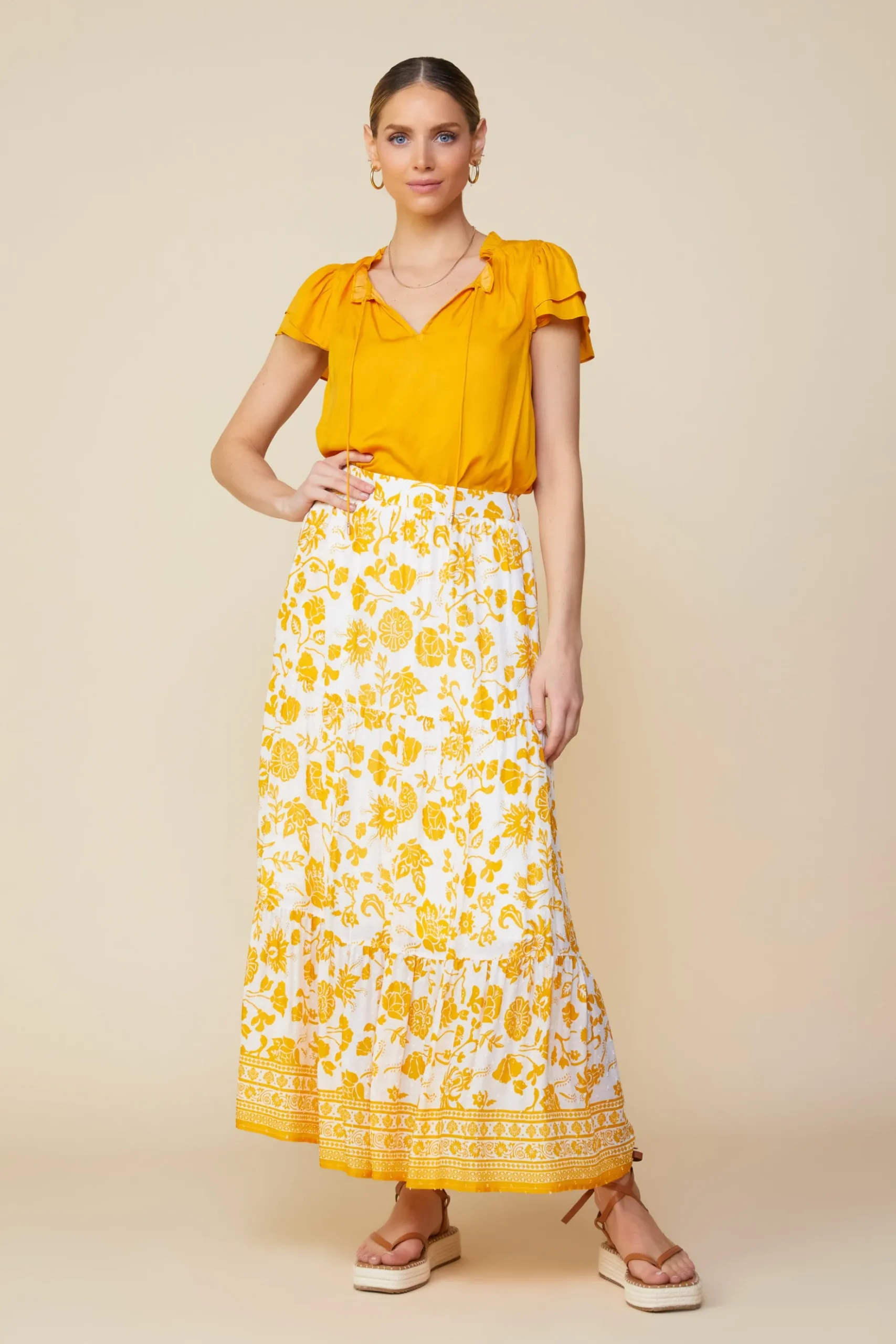 Border Print Maxi Skirt*SKIES ARE BLUE Outlet