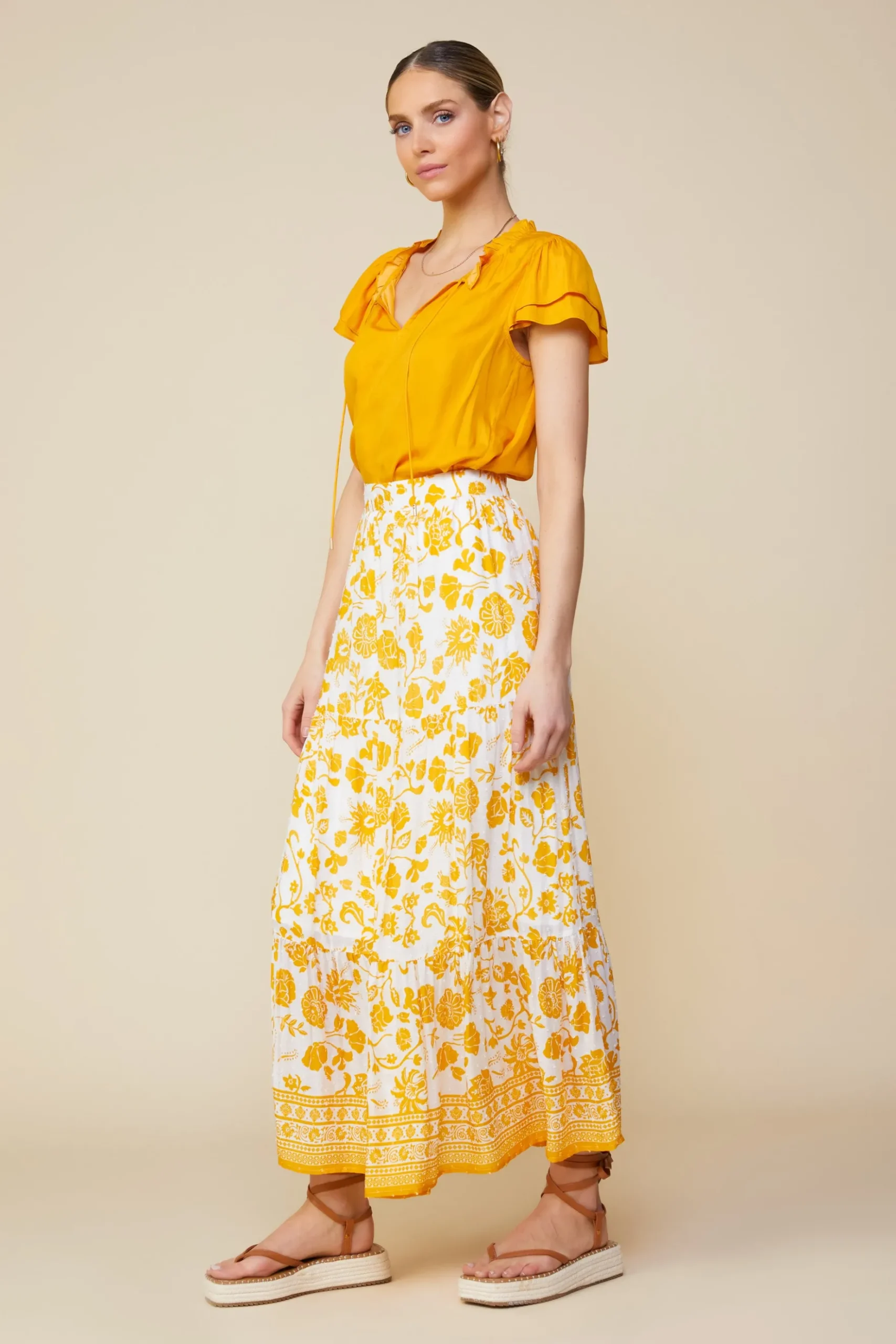 Border Print Maxi Skirt*SKIES ARE BLUE Outlet