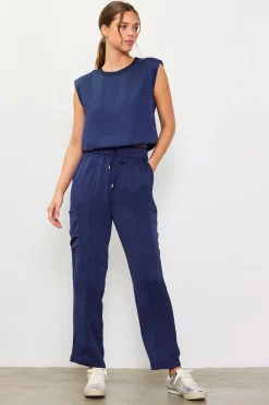 Bubble Hem Muscle Tank*SKIES ARE BLUE