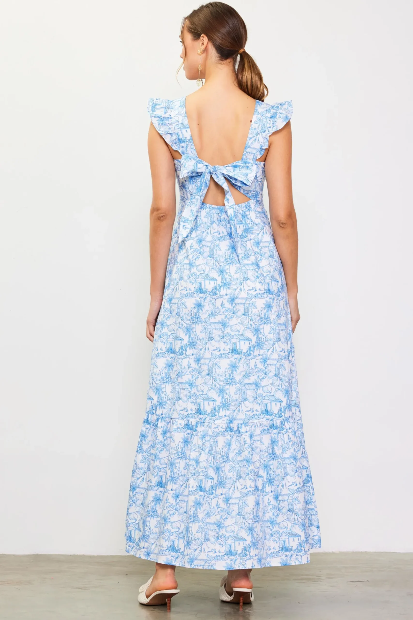 Daphne Floral Print Ruffled Maxi Dress*SKIES ARE BLUE Best