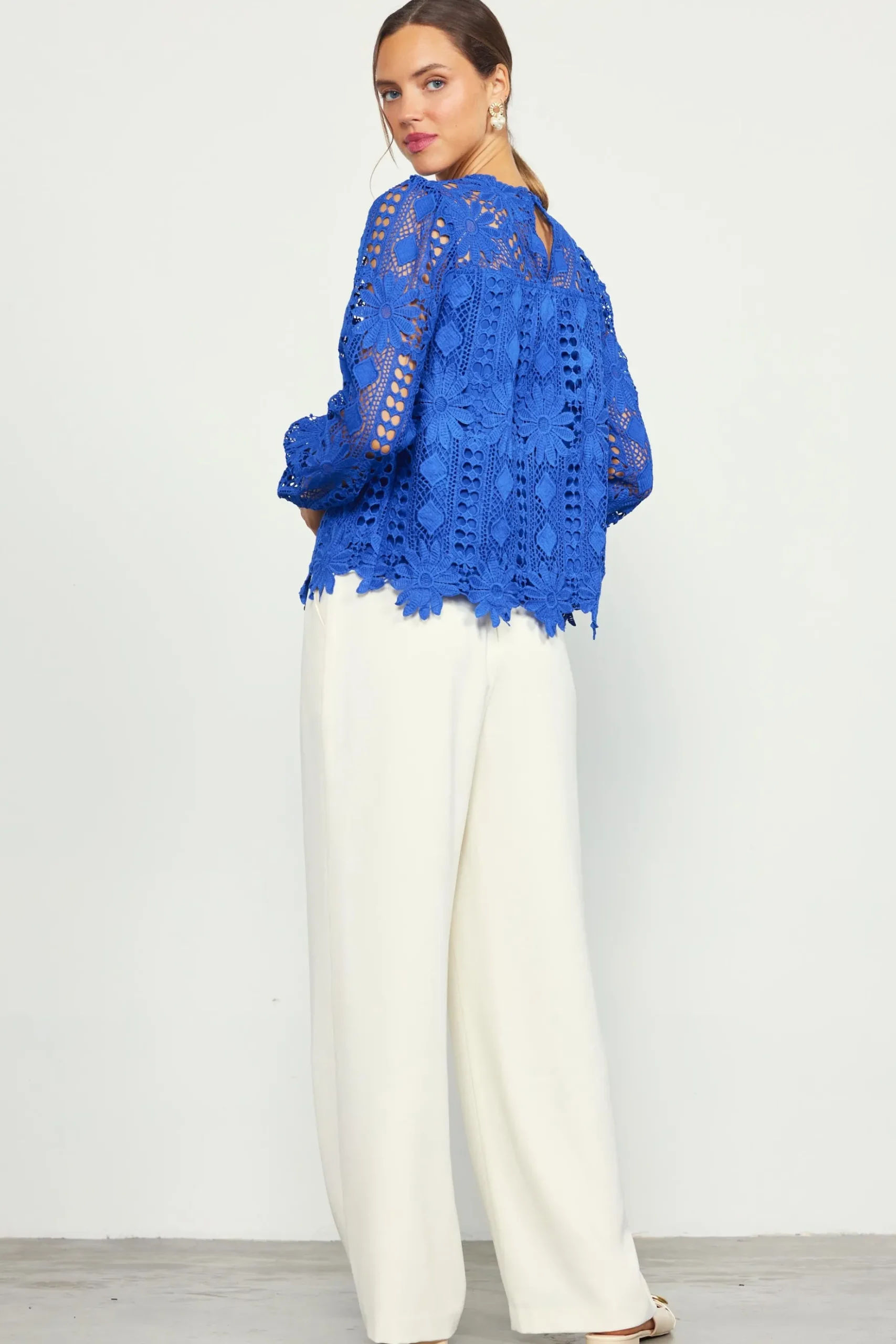 Eyelet Lace Longsleeve Blouse*SKIES ARE BLUE Hot