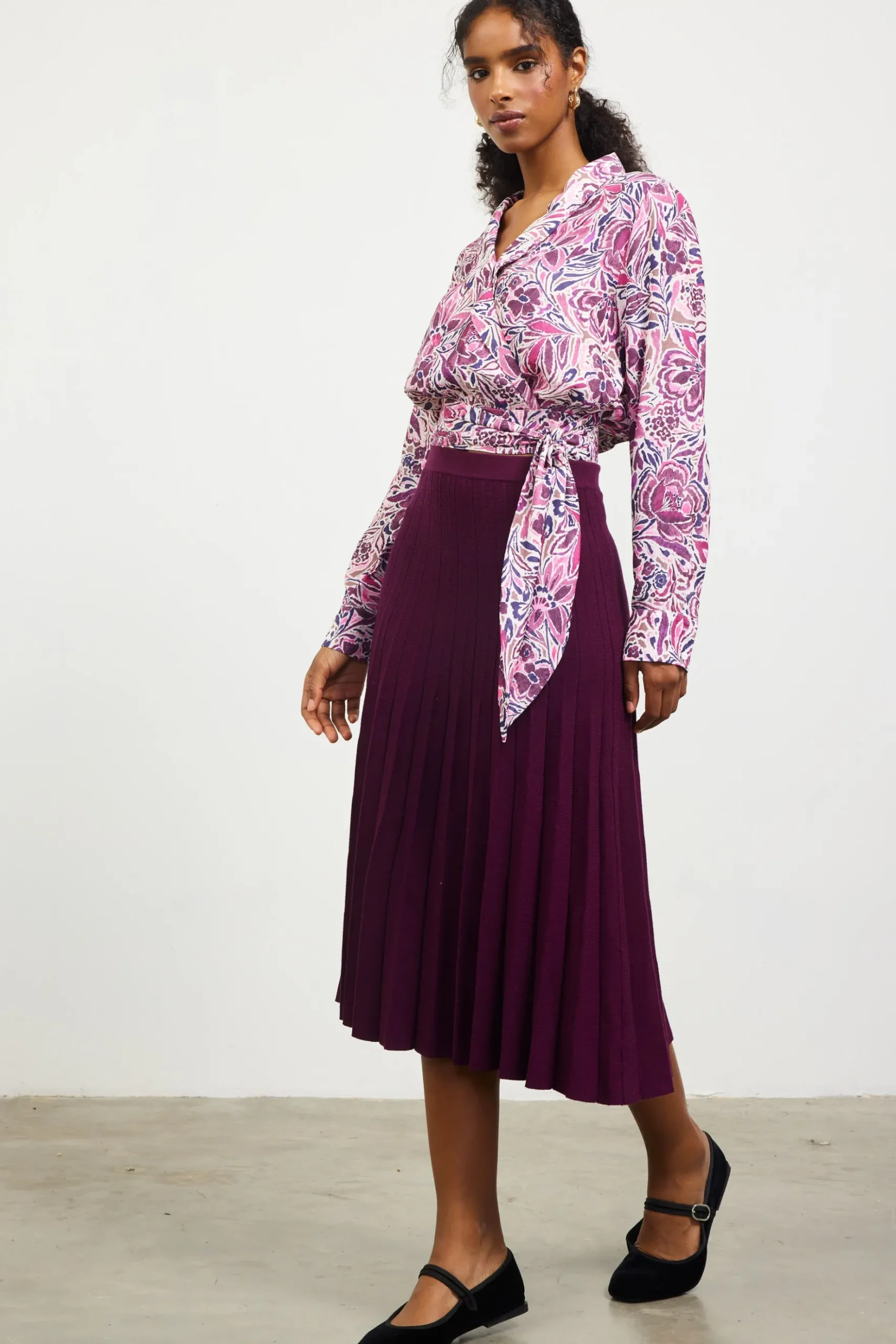 Floral Print Waist Self Tie Top*SKIES ARE BLUE Outlet