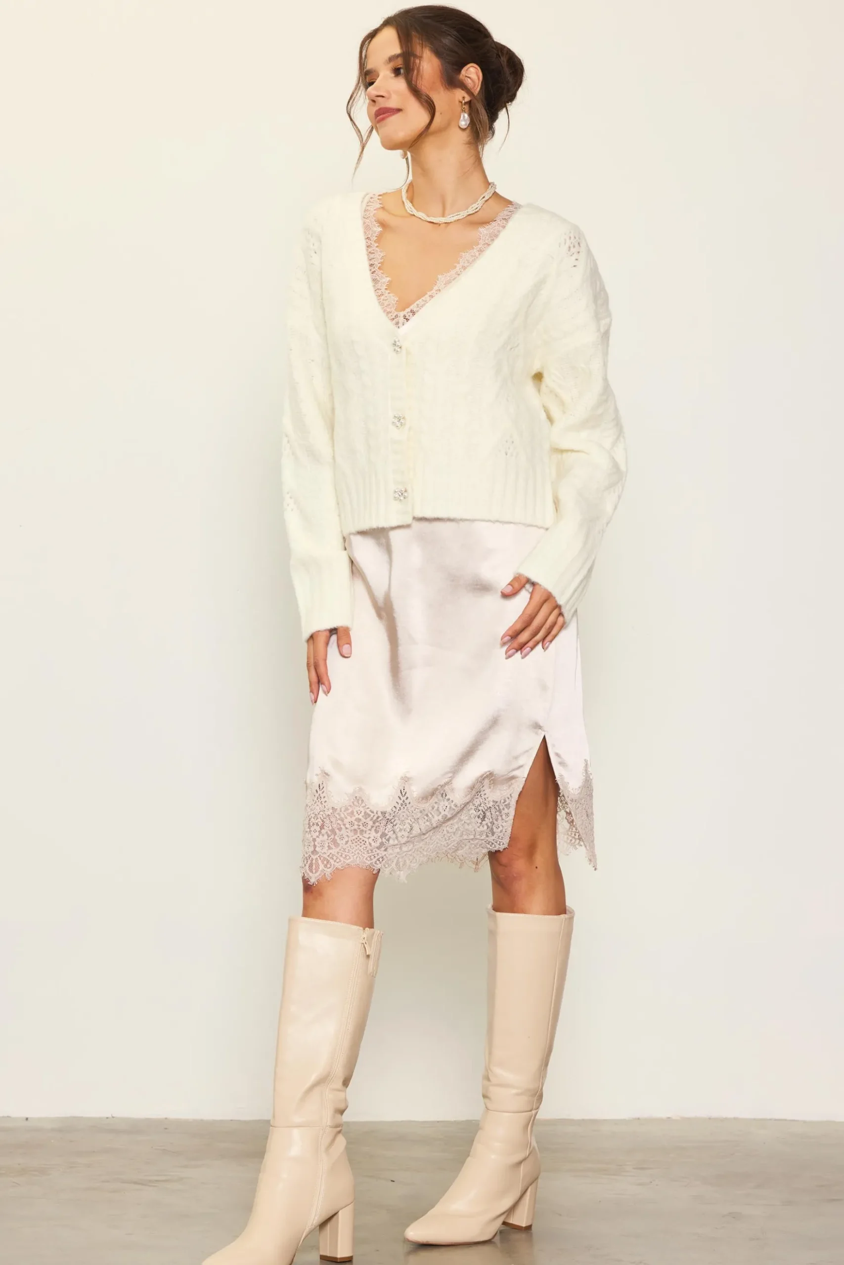 Jewel Button Detail Cardigan*SKIES ARE BLUE Outlet