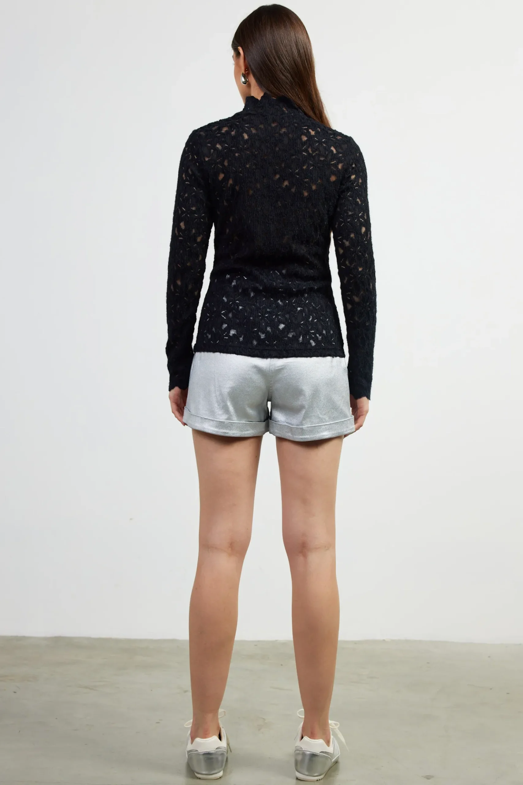 Lace Mock Neck Top*SKIES ARE BLUE Outlet