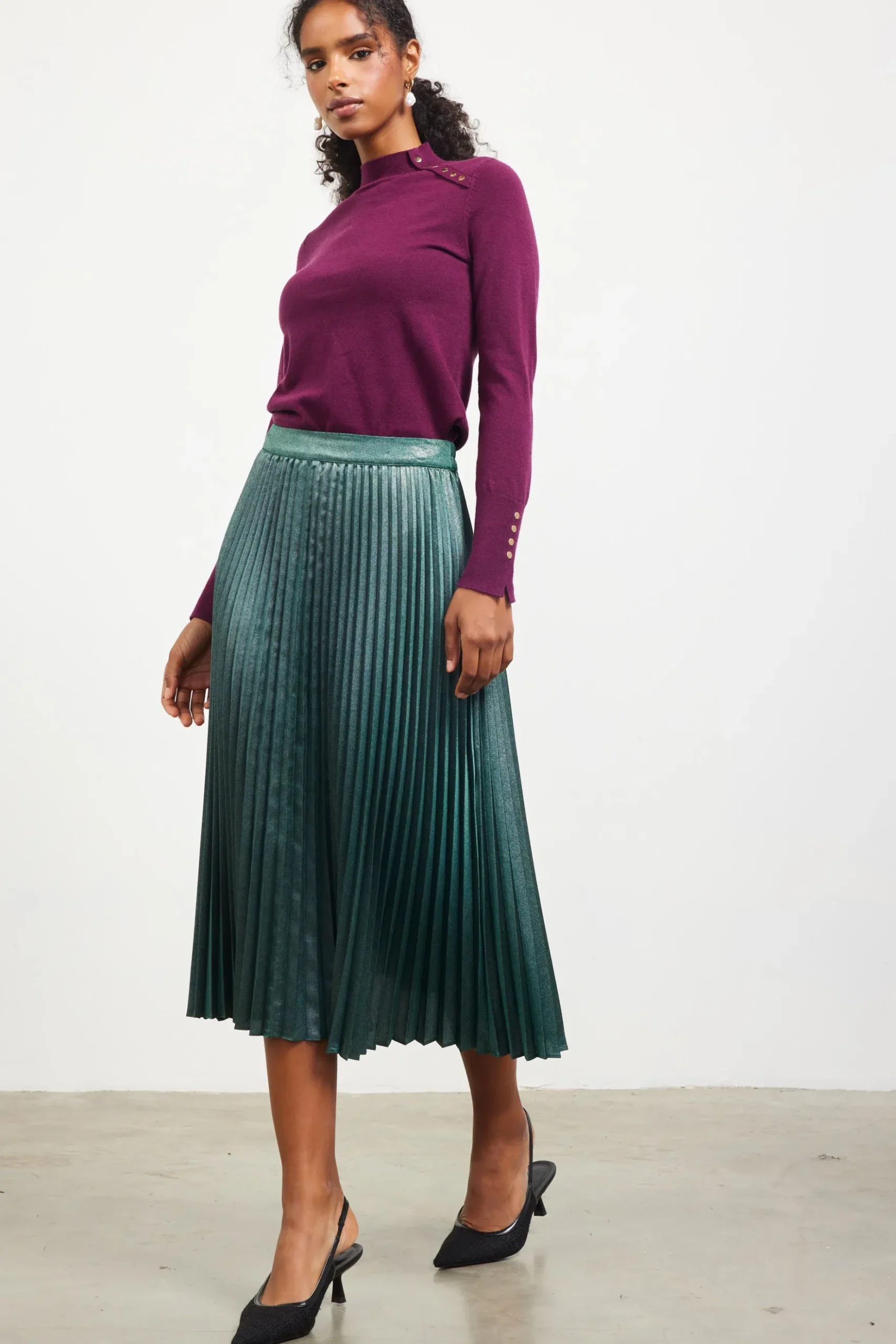 Metallic Foil Pleated Midi Skirt*SKIES ARE BLUE Sale