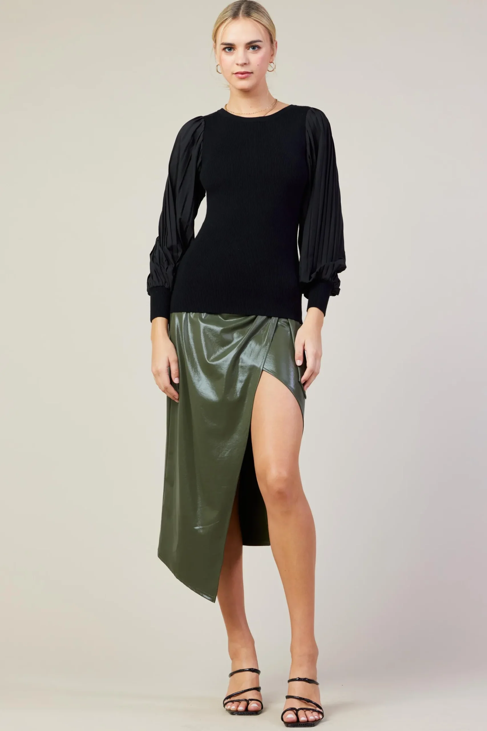 Mixed Media Pleated Sleeve Top*SKIES ARE BLUE Outlet