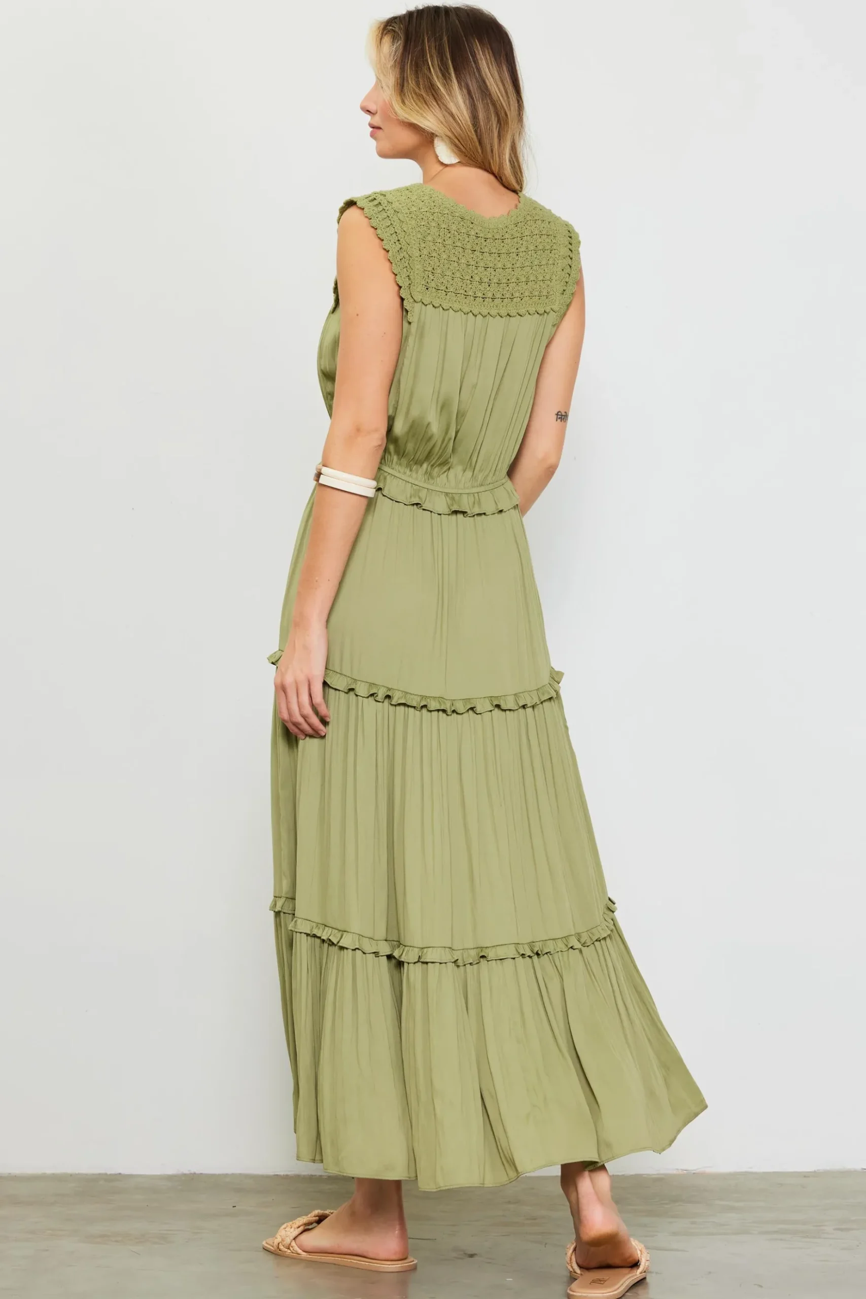 Mixed Media Ruffled Tiered Midi Dress*SKIES ARE BLUE Sale