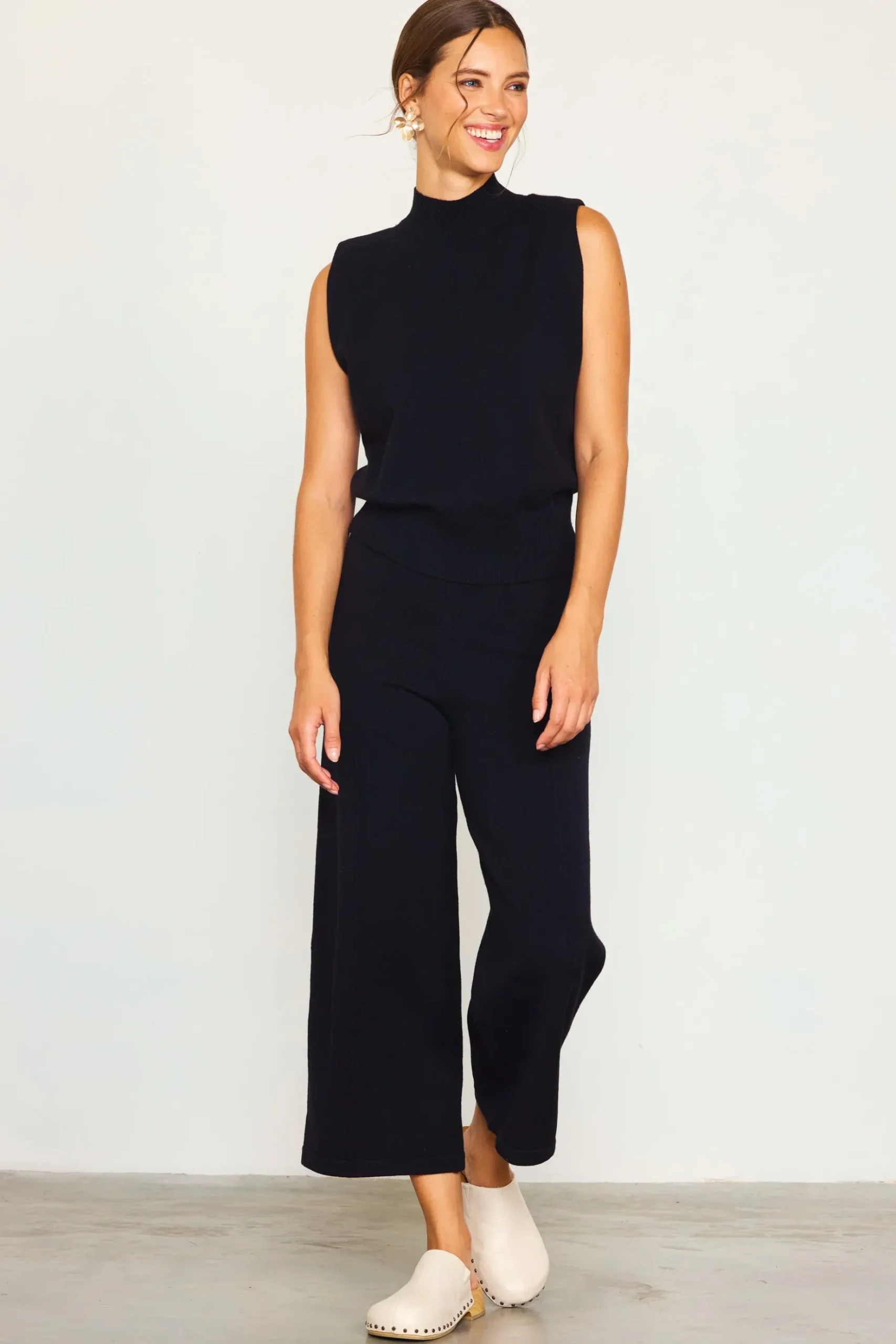 Mock Neck Sleeveless Knit Top*SKIES ARE BLUE Online