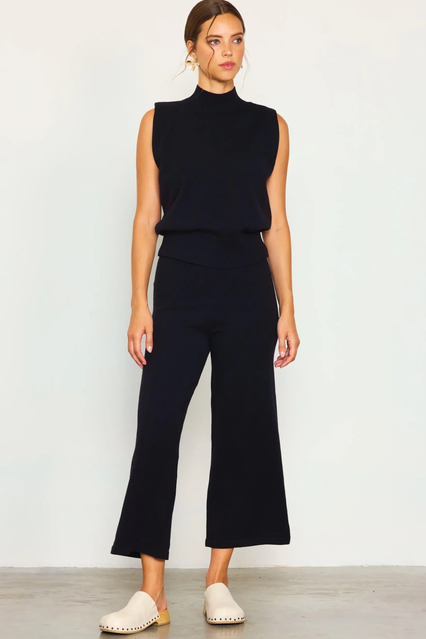 Mock Neck Sleeveless Knit Top*SKIES ARE BLUE Online