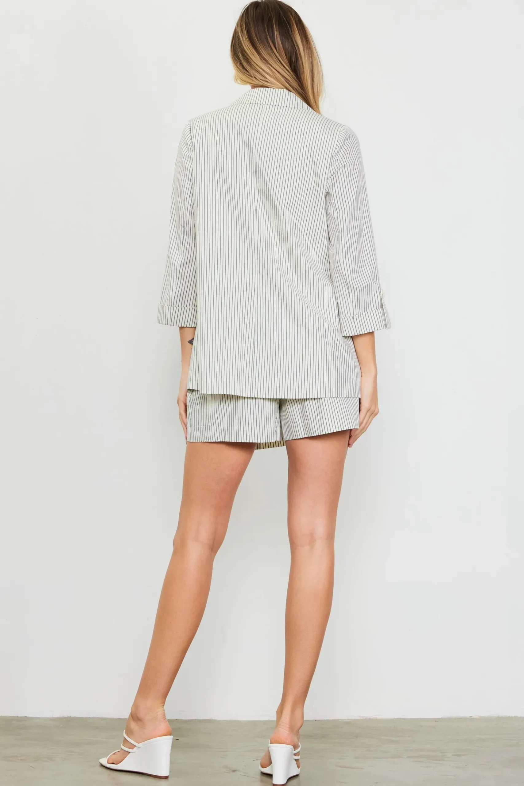 Pinstriped Rolled Sleeve Blazer*SKIES ARE BLUE New
