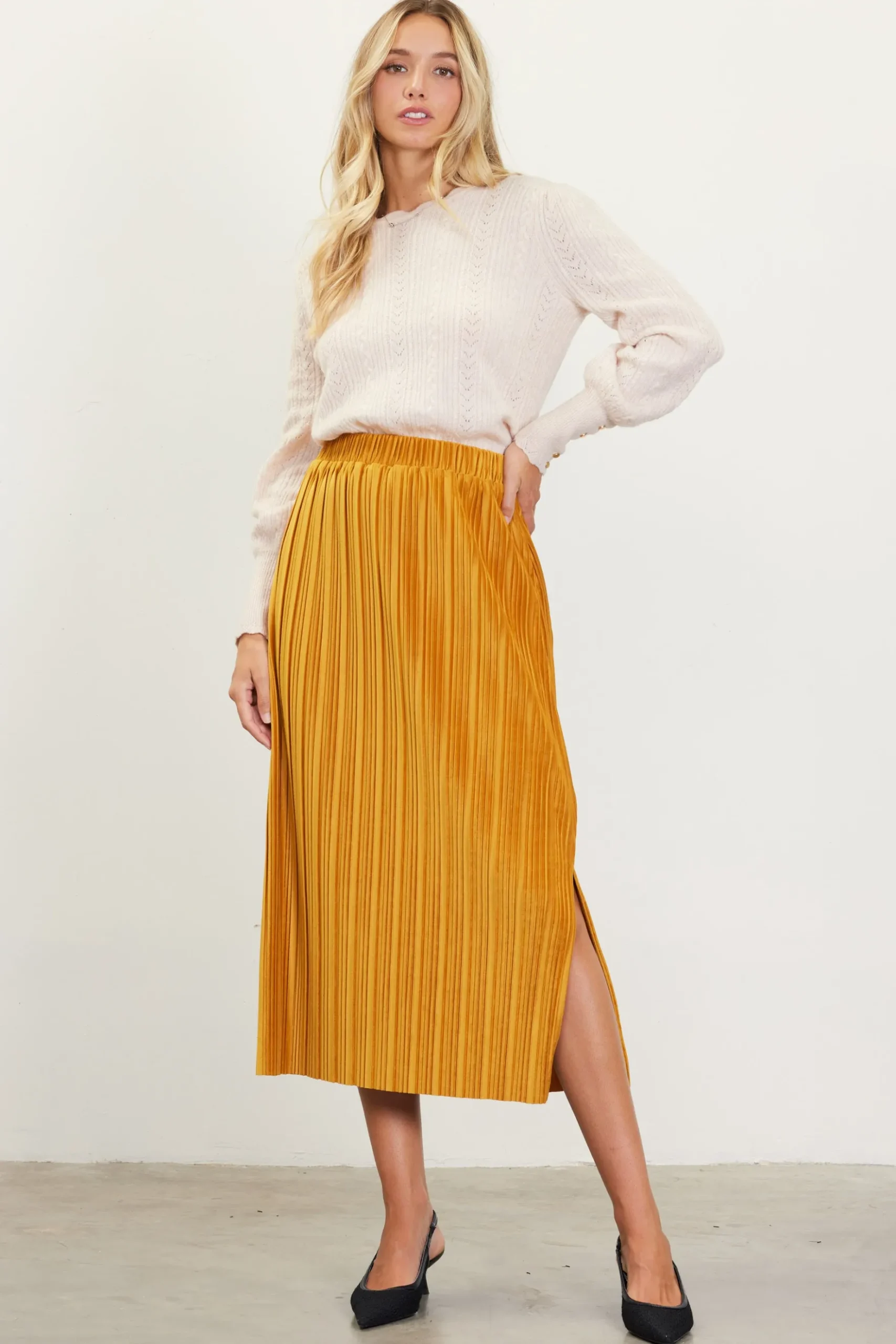 Pleated Velvet Midi Skirt*SKIES ARE BLUE New