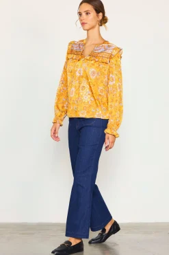 Retro Floral Motif Blouse*SKIES ARE BLUE