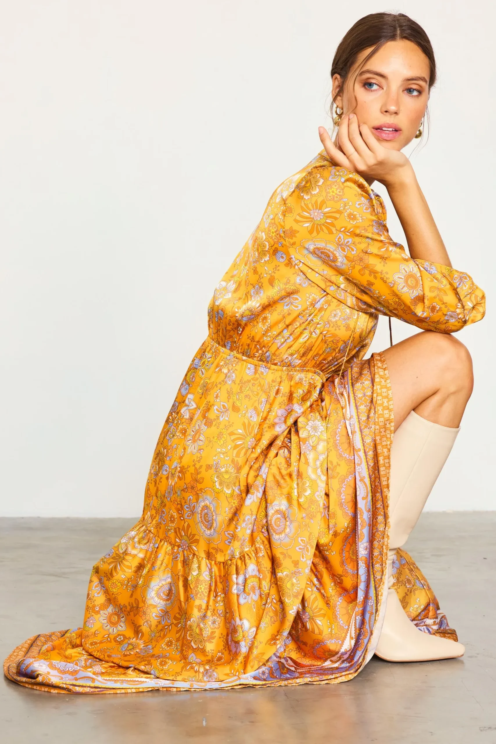 Retro Floral Motif Maxi Dress*SKIES ARE BLUE Sale