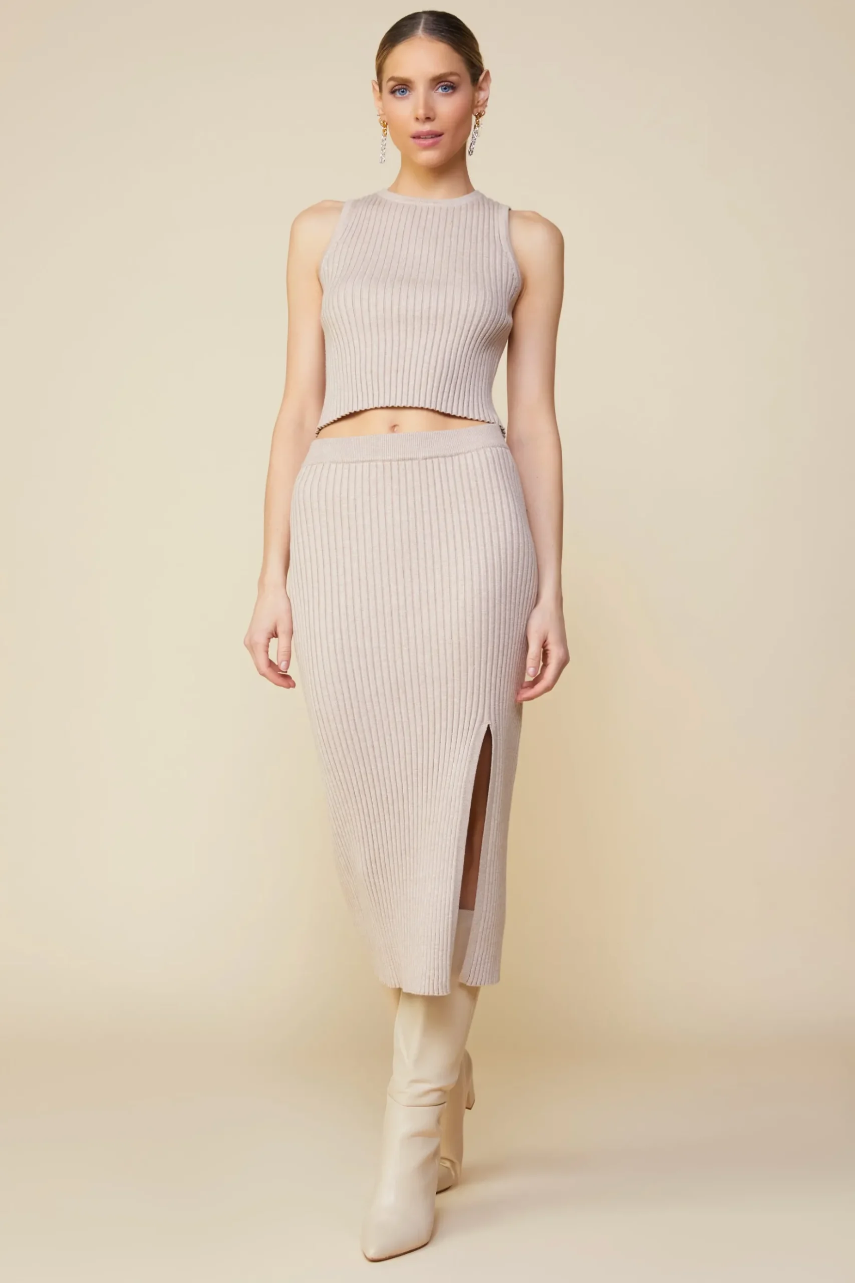 Ribbed Knit Sleeveless Top*SKIES ARE BLUE New