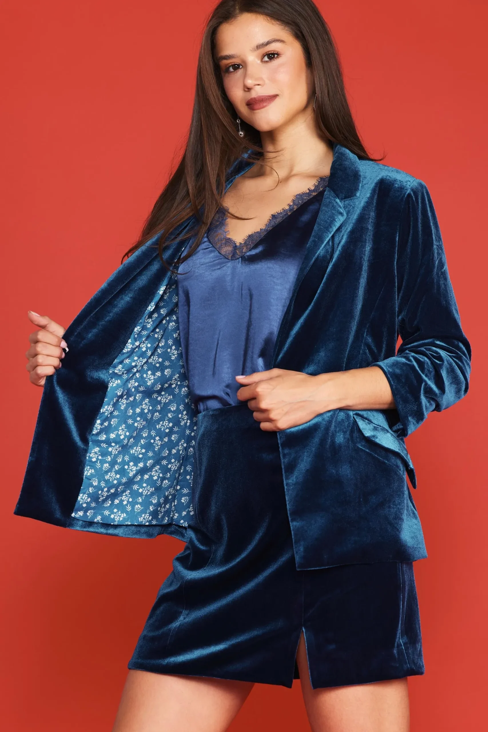 Ruched Velvet Blazer*SKIES ARE BLUE Hot