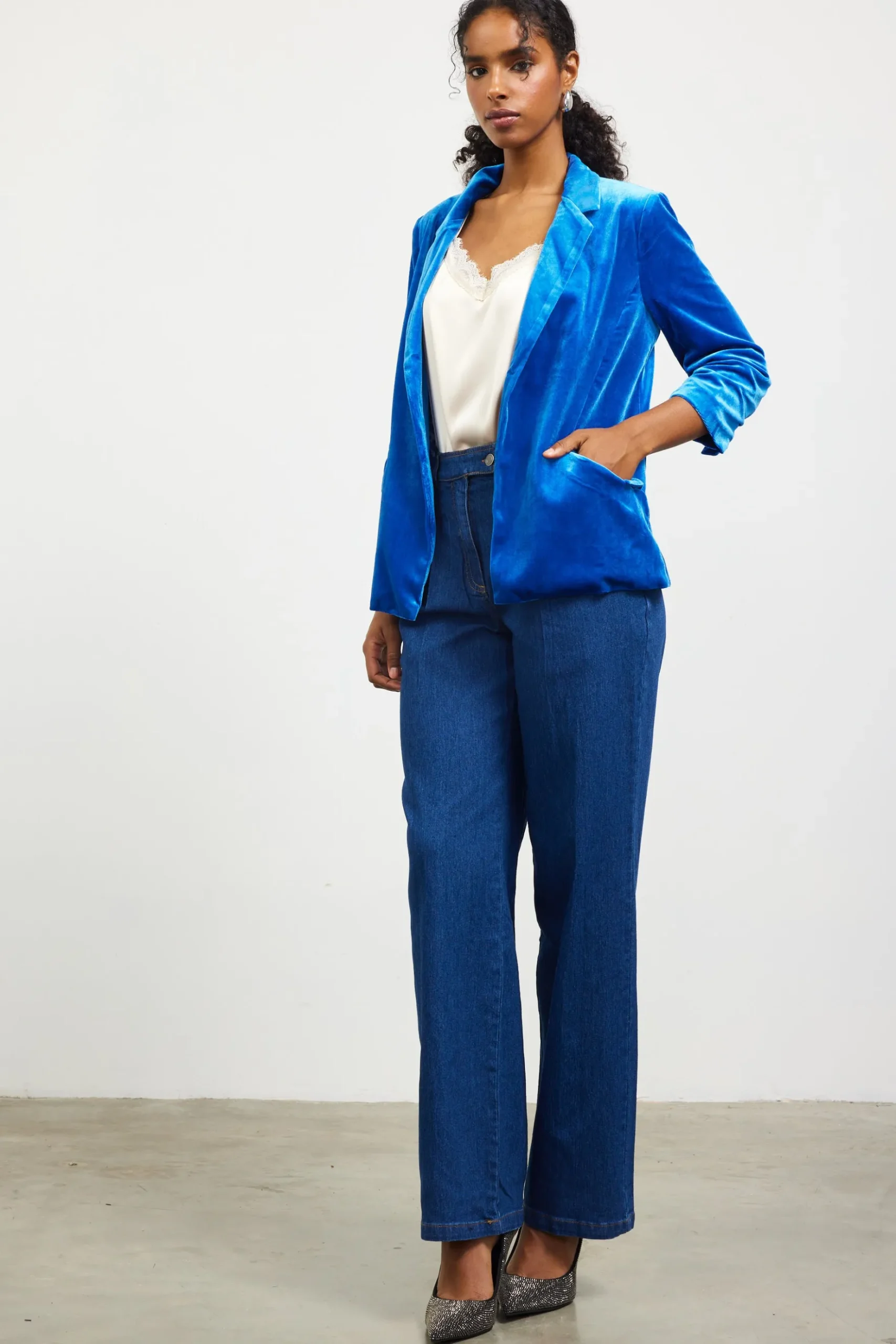 Ruched Velvet Blazer*SKIES ARE BLUE New