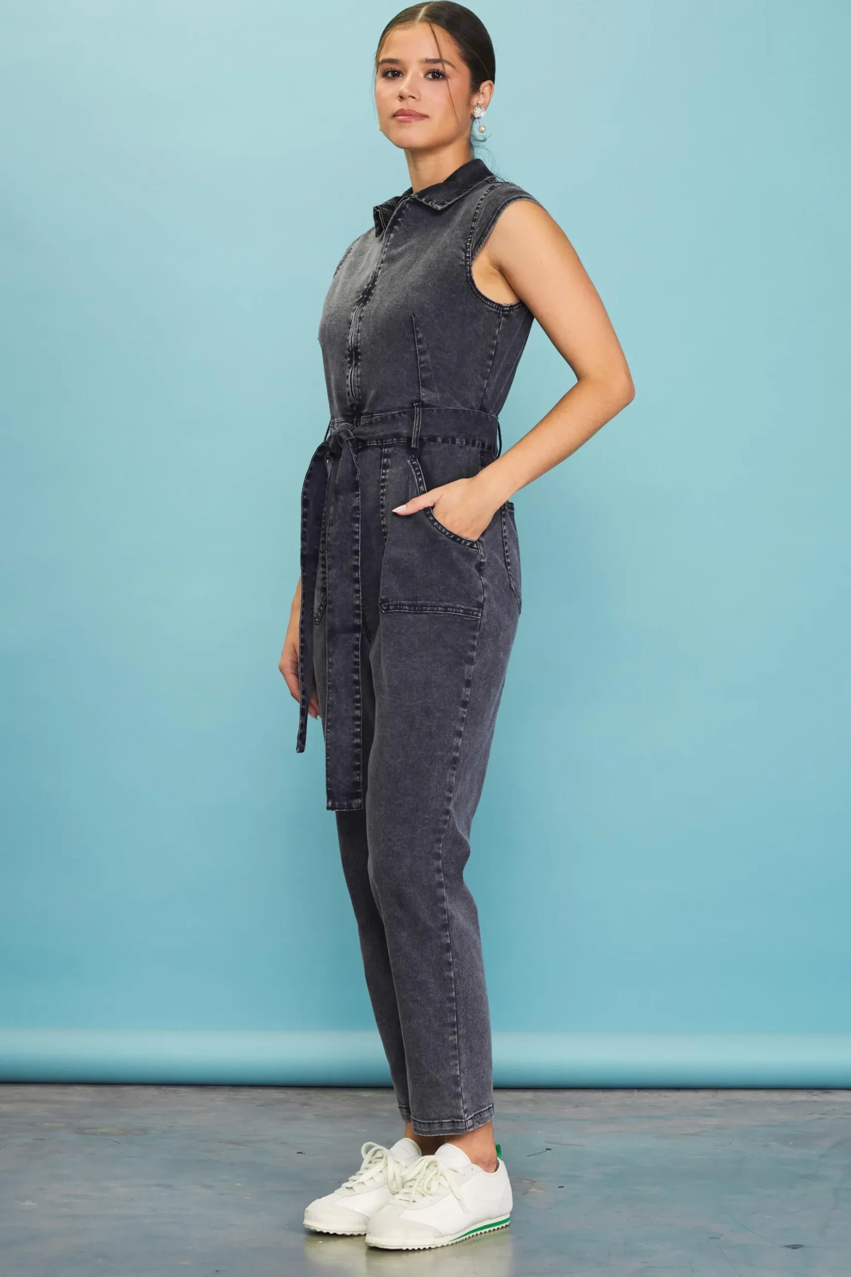 Sleeveless Washed Denim Jumpsuit*SKIES ARE BLUE Hot