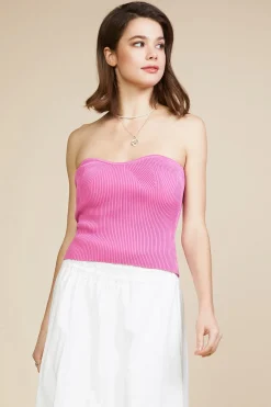 Sweetheart Neckline Knit Top*SKIES ARE BLUE