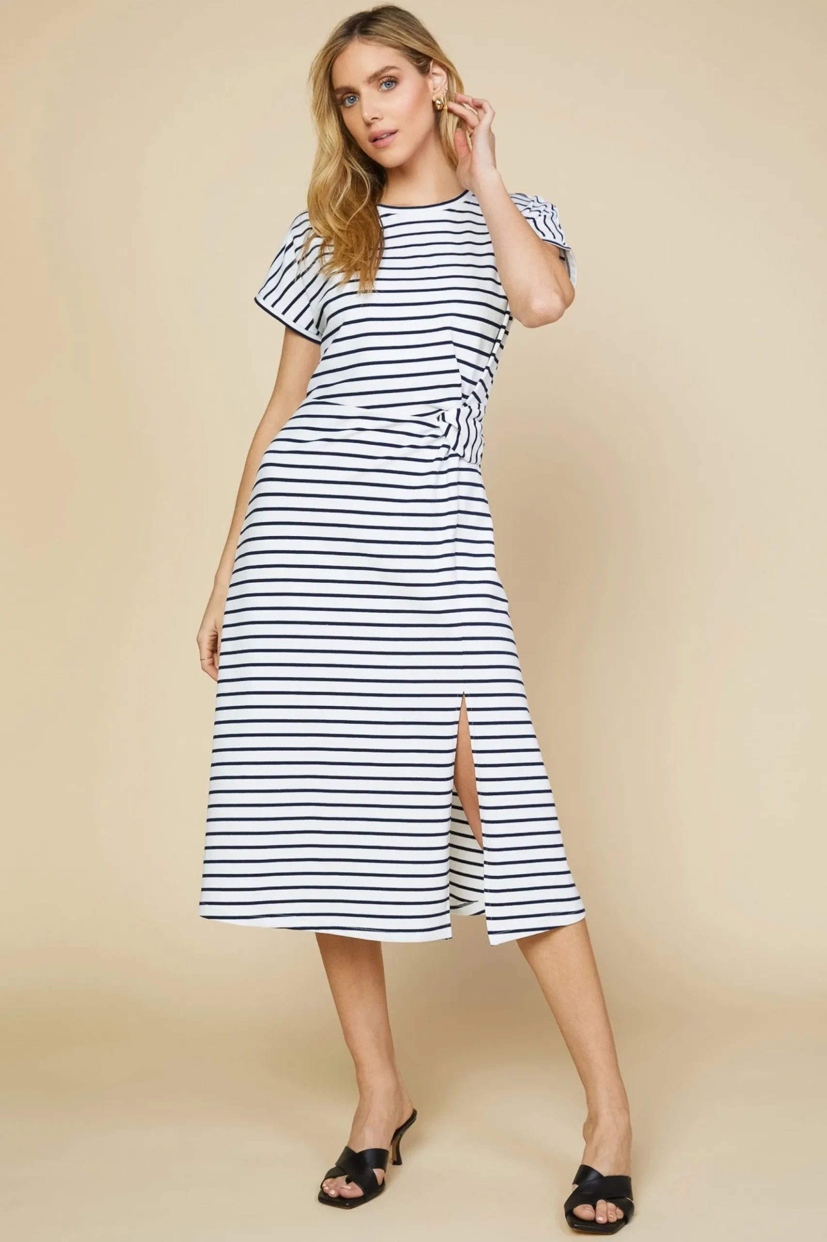 Twist Detail Knit Dress*SKIES ARE BLUE Online