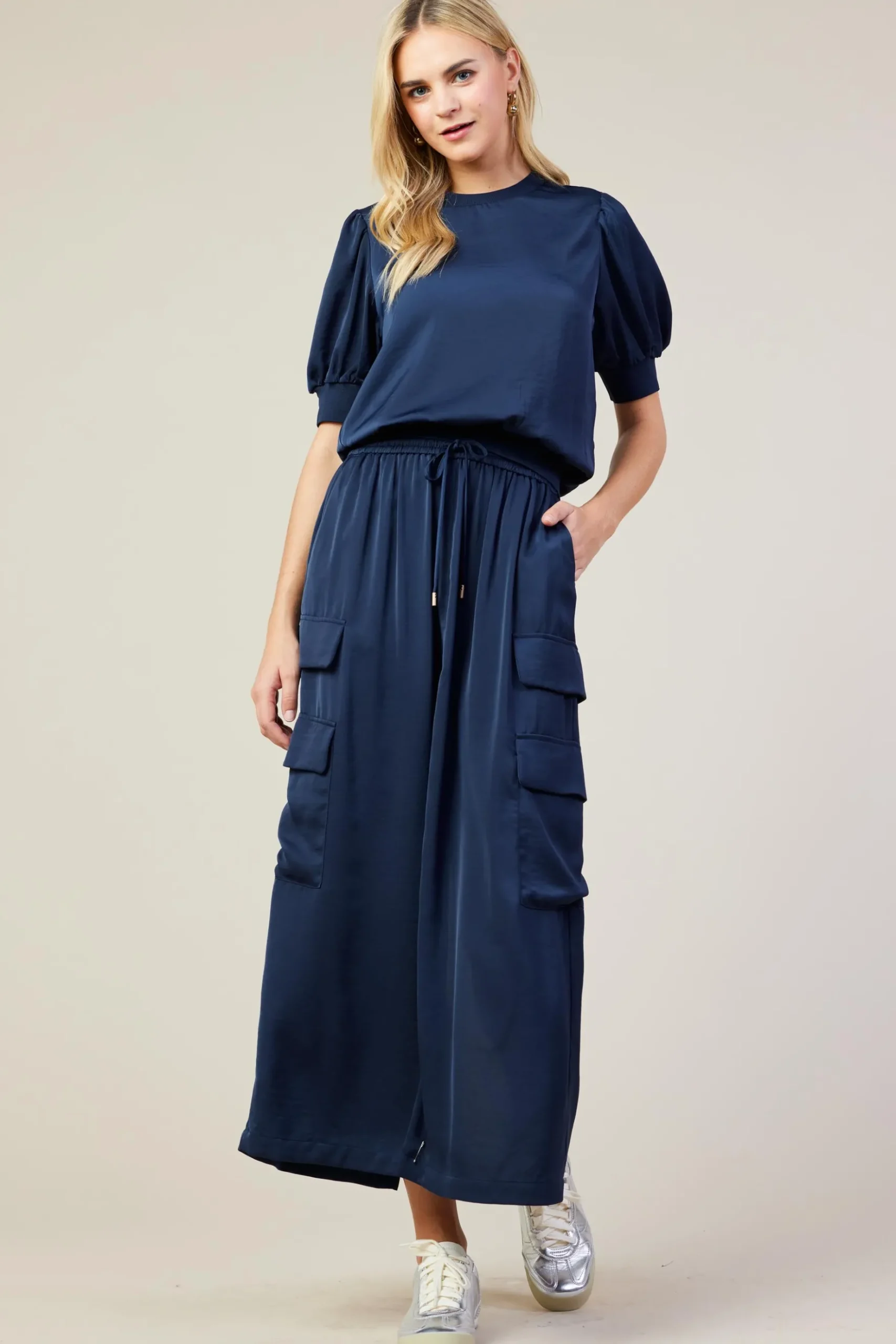 Utility Cargo Pocket Midi Skirt*SKIES ARE BLUE Hot